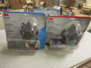 3M PERFORMANCE RESPIRATORS, MOLD AND LEAD PAINT REMOVAL, SIZE MEDIUM, P100 - NEW