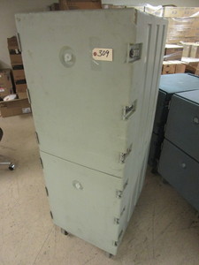 CAMBRO INSULATED MEAL DELIVERY CART