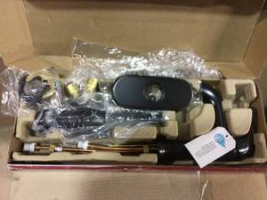 Ladera Single-Hole Single-Handle Bathroom Faucet in Tuscan Bronze Customer Returns See Pictures