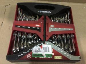 Ratcheting Wrench Set by Husky Customer Returns See Pictures