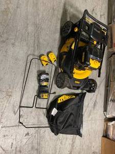 21.5 in. 20-Volt MAX Lithium-Ion Cordless Battery Walk Behind Push Mower by DEWALT Customer Returns See Pictures