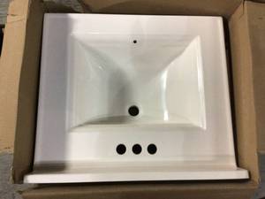 Camilla 25 in. Cultured Marble Vanity Top in Solid White with Basin&nbsp&nbspCustomer Returns See Pictures&nbsp