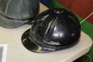 lot 492 image: Troxel Riding Helmet Medium