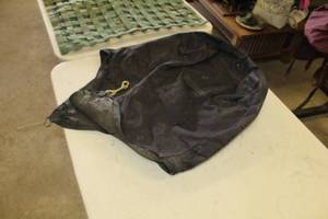 lot 534 image: Hay Bag Black