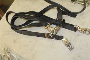 lot 555 image: Lot of (2) Nylon Cross Ties