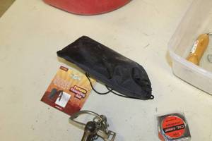 lot 587 image: Tough-1 Nylon Portable Mounting Aid