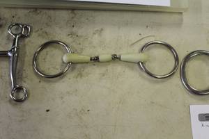 lot 583 image: Loose Ring Happy Mouth Double Jointed Bit  6