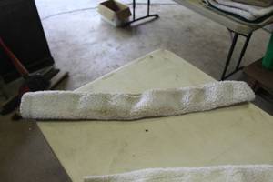 lot 325 image: Fleece Lined Girth Cover White