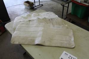 lot 332 image: Lot of (4) Fleece Wraps White