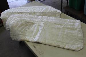 lot 333 image: Lot of (4) Fleece Pillow Wraps White