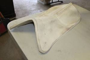 lot 343 image: 11 Riser Pad White