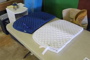 lot 350 image: Lot of (2) Dover Saddlery All-Purpose Saddle Pads Blue, White (new)