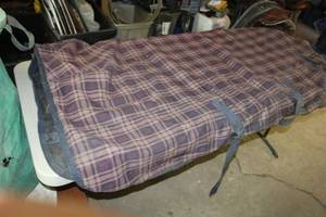 lot 666 image: Everest Waterproof-Breathable Lightweight Blanket Tan 80L