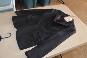 lot 704 image: Hunter Show Coat Dark Blue