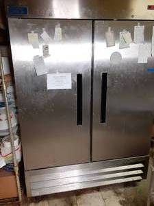 Artic Air Refrigerator Dual Doors O...