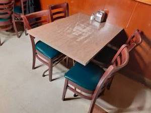 (1) Rectangle Folding Free Standing...