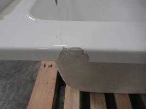 lot 338 image: Swiss Madison Voltaire 48 in. x 32 in. Acrylic Rectangular Drop-in Left-Hand Drain Bathtub in Glossy White SM-DB561