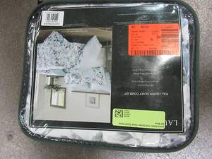 lot 808 image: Laura Ashley FullQueen Chloe Duvet Cover Set Blue - NEW