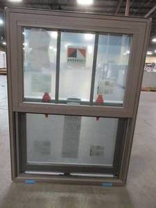 lot 635 image: Andersen 100 Series Vinyl Single Hung Window, Measures Approximately 27 12 x 3 14 x 37 12 Tall.