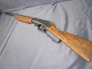 Daisy bb gun, Model 660...
