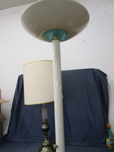Table lamp 33H, floor halogen bulb...