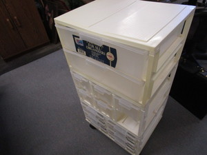 Roller cabinet, plastic 15.5x12.5...
