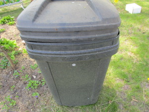 Tucker roller trash can...