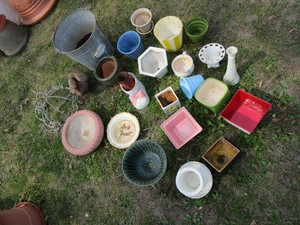 Flower pots ceramic & plastic...