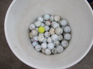 Golf balls - 100...