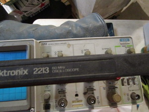 Oscilloscope 2213 by Tektronics, Pr...