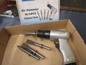Northern Tool air chisel & bits...