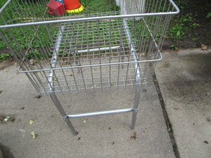 Wire merchandise basket, 17.5x25x...
