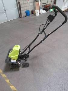 Ryobi 16 in. 13.5 Amp Corded Cultivator, RYAC701 - Used.