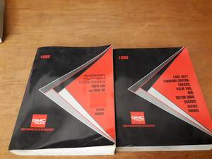 1993 GMC Sierra, Yukon, Suburban Crew Cab and 3500HD Service Manuals