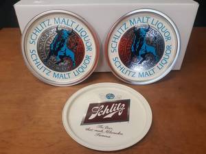 Lot of (3) Schlitz Beer Trays