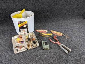 Fly Fishing Flies, Fishing Tackle, Muskie Lures and More