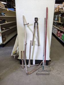 Lot of Yard Tools & Hoof Clipper