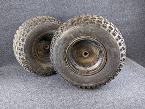 Pair of Tubeless Carlisle ATV Tires - 18x9.5-8
