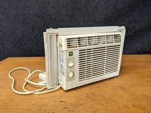True Value 5000 BTU Air Conditioning Unit