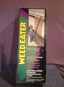 lot 307 image: Weed Eater Gutter Cleaning Kit