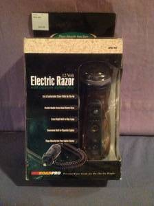 lot 308 image: 12 Volt Electric Razor