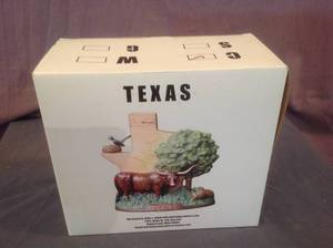 lot 359 image: Ski Country Texas Decanter NIB
