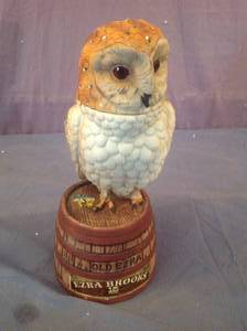 lot 361 image: Ezra Brooks Owl Decanter
