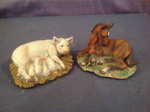 lot 379 image: Homco Figurines