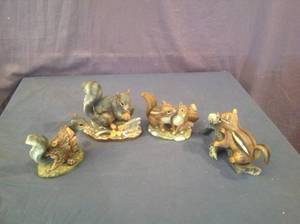 lot 383 image: Homco Figurines