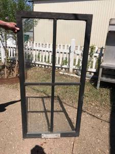 lot 404 image: Vintage Storm Window