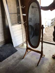 lot 407 image: Adjustable Mirror