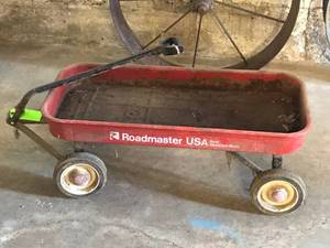 lot 409 image: Roadmaster Wagon