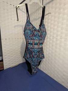 AVA VIV Womens One Piece Swimsuit Size 14W