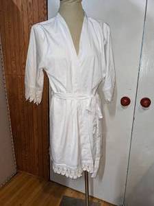 SS Weddings Half Length Bridal Robe SIze SM